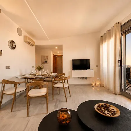 Elegance Penthouse By Nras アパート *